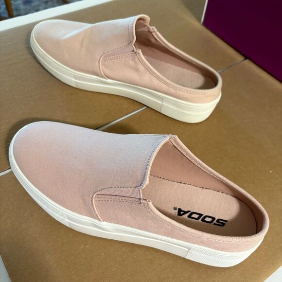 Soda Pink Sneakers Minimalist Design Women’s 7.5 Kaido-G 35987819. AS IS. - Picture 6 of 10